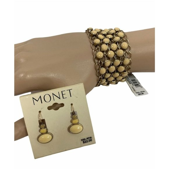 Monet Cream Enamel and Gold Tone Chain Link Bracelet and Earring Set NWT - Picture 2 of 3